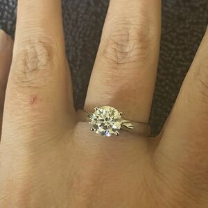 Moissanite Engagment style ring